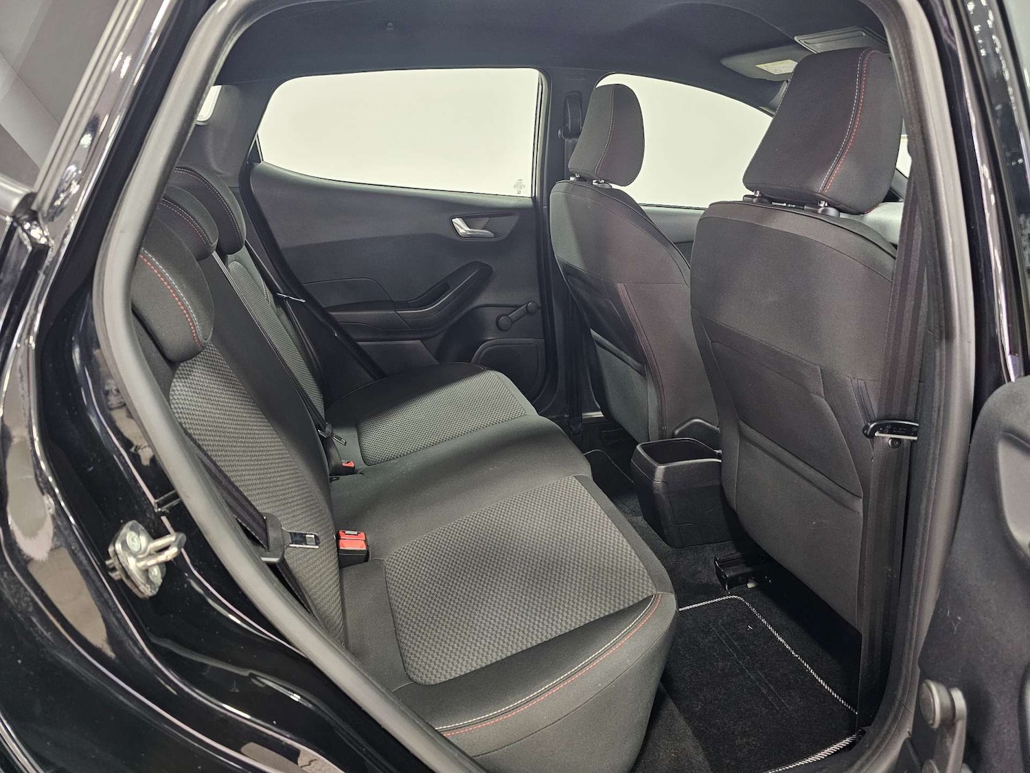 Used Ford Fiesta 2018 for sale - 76972358: Photo 77