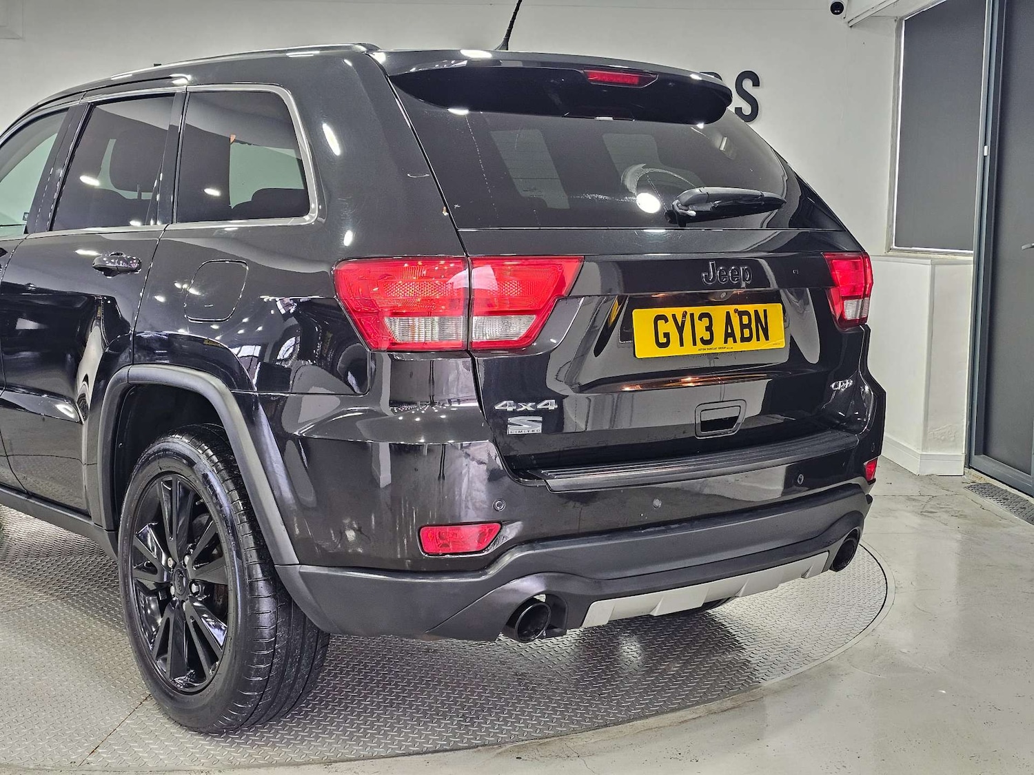 Used Jeep Grand Cherokee 2013 for sale - 76972455: Photo 31