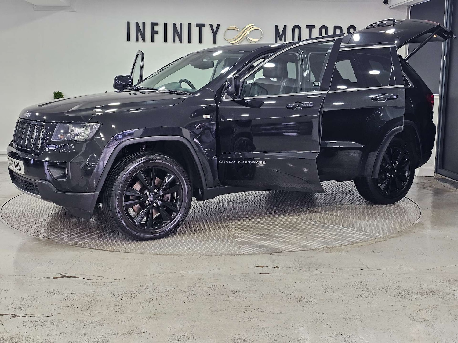 Used Jeep Grand Cherokee 2013 for sale - 76972455: Photo 41