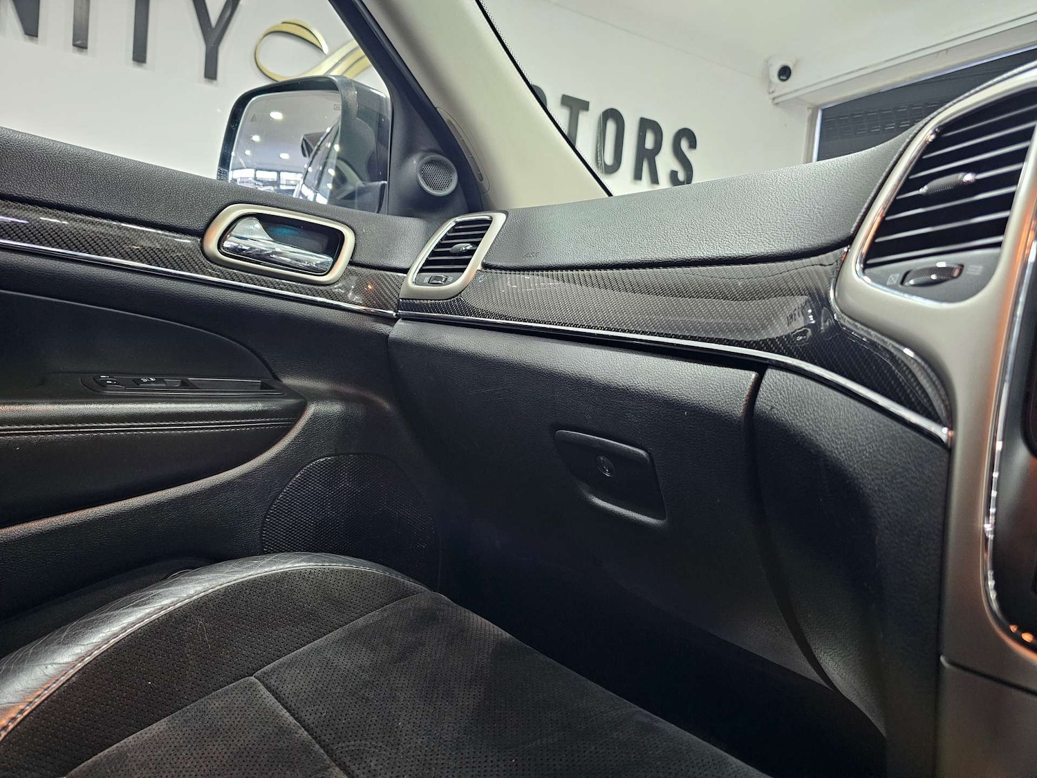 Used Jeep Grand Cherokee 2013 for sale - 76972455: Photo 74