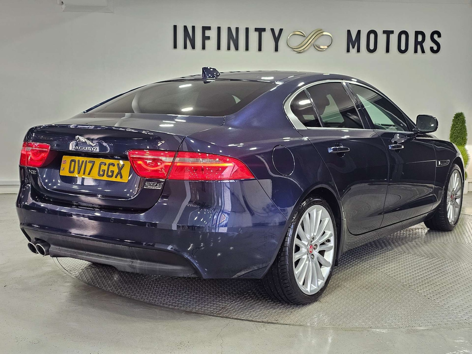 Used Jaguar XE 2017 for sale - 76972341: Photo 24