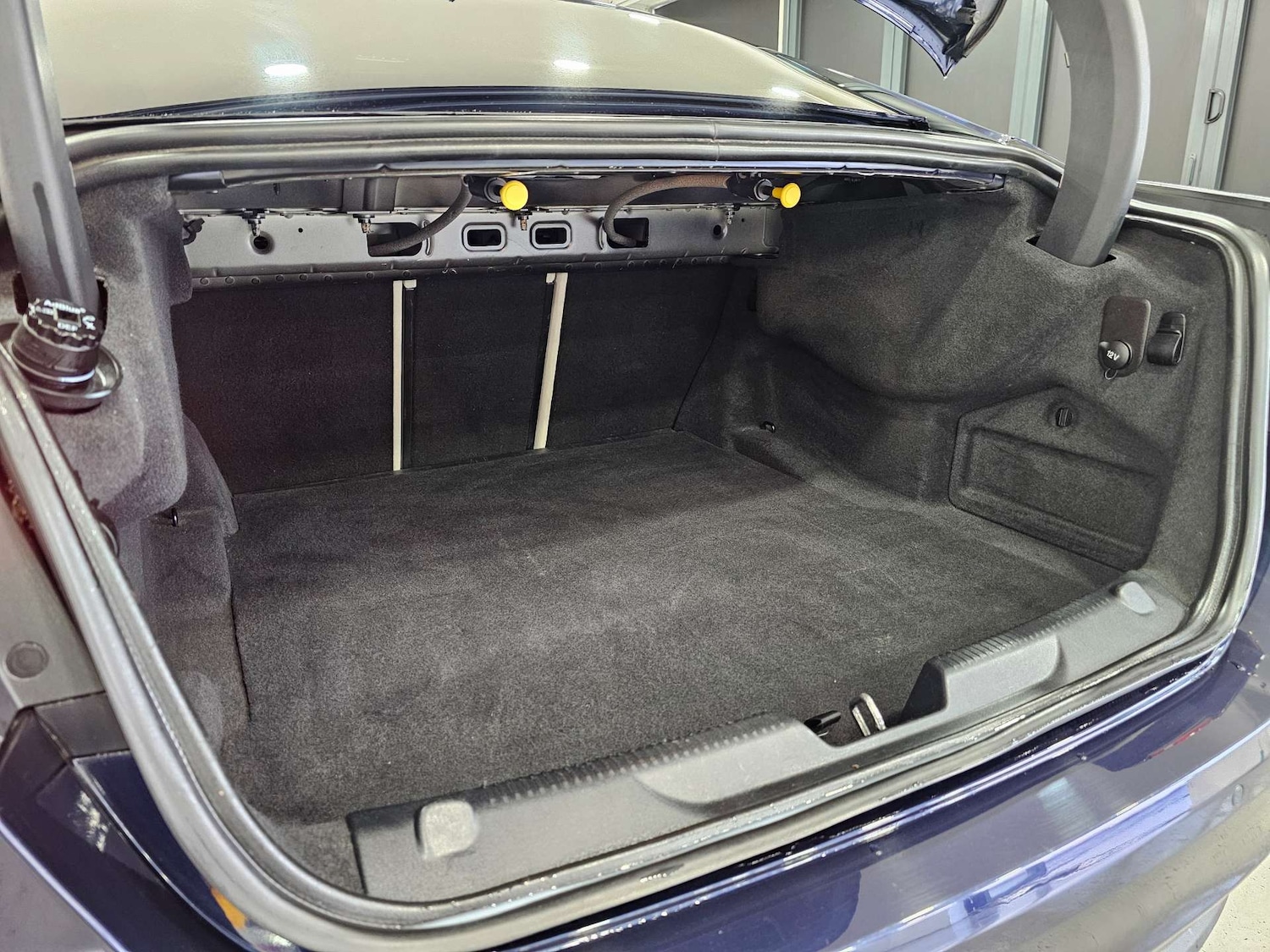 Used Jaguar XE 2017 for sale - 76972341: Photo 47