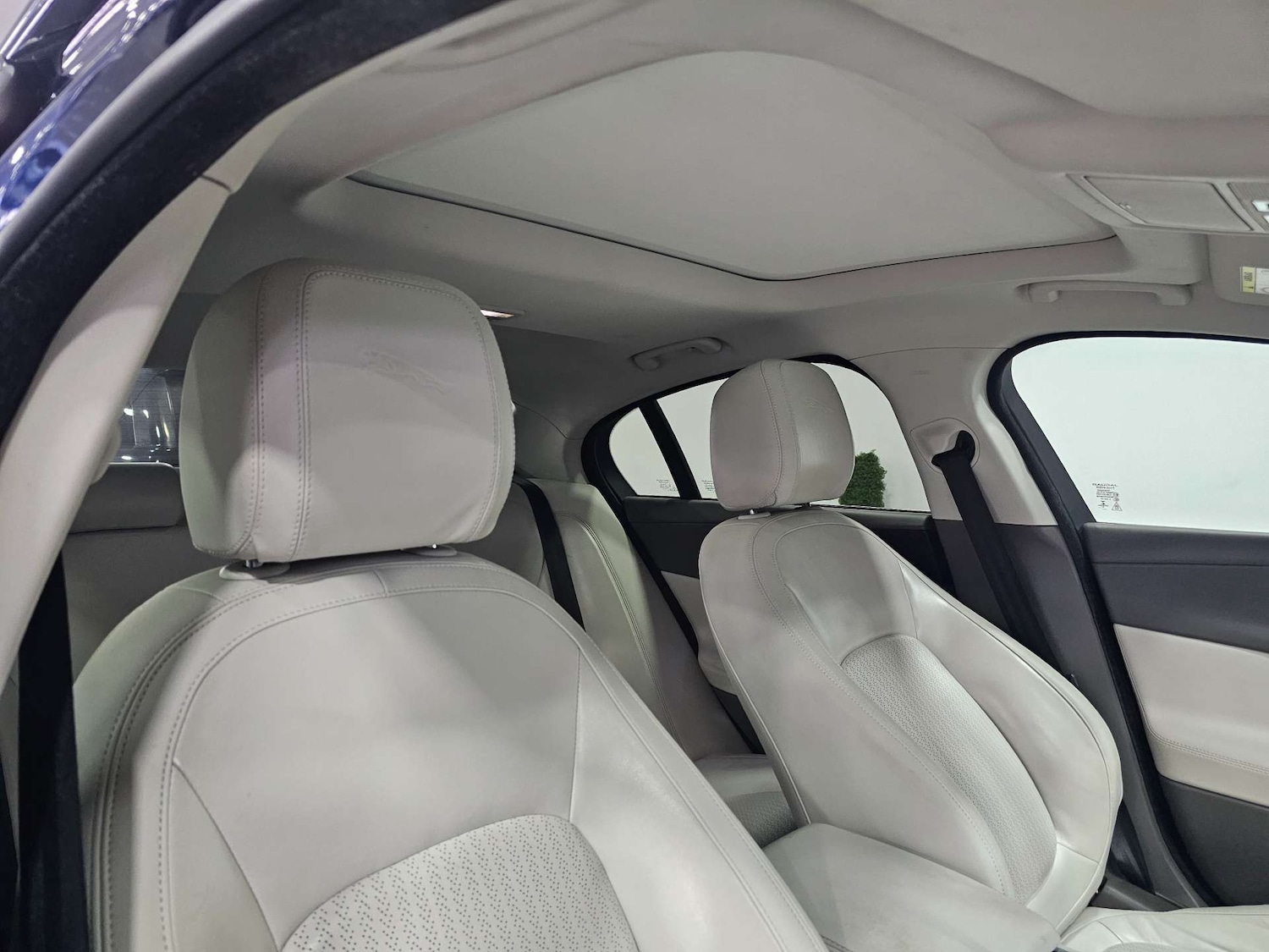 Used Jaguar XE 2017 for sale - 76972341: Photo 52