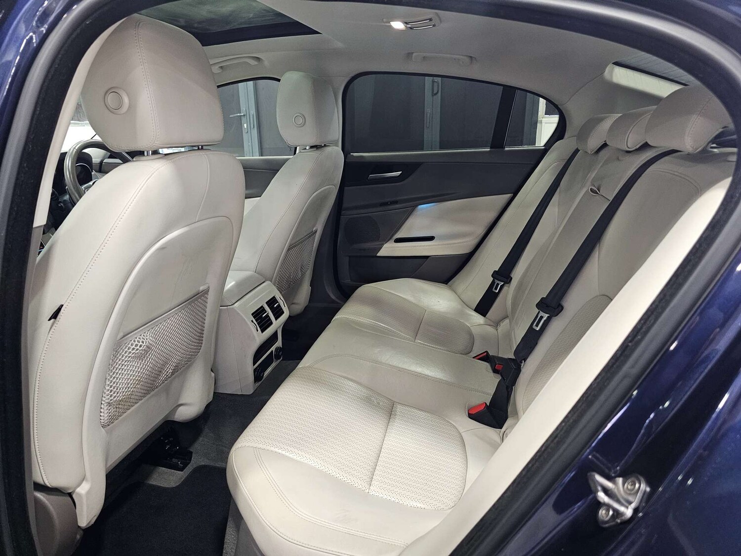 Used Jaguar XE 2017 for sale - 76972341: Photo 83