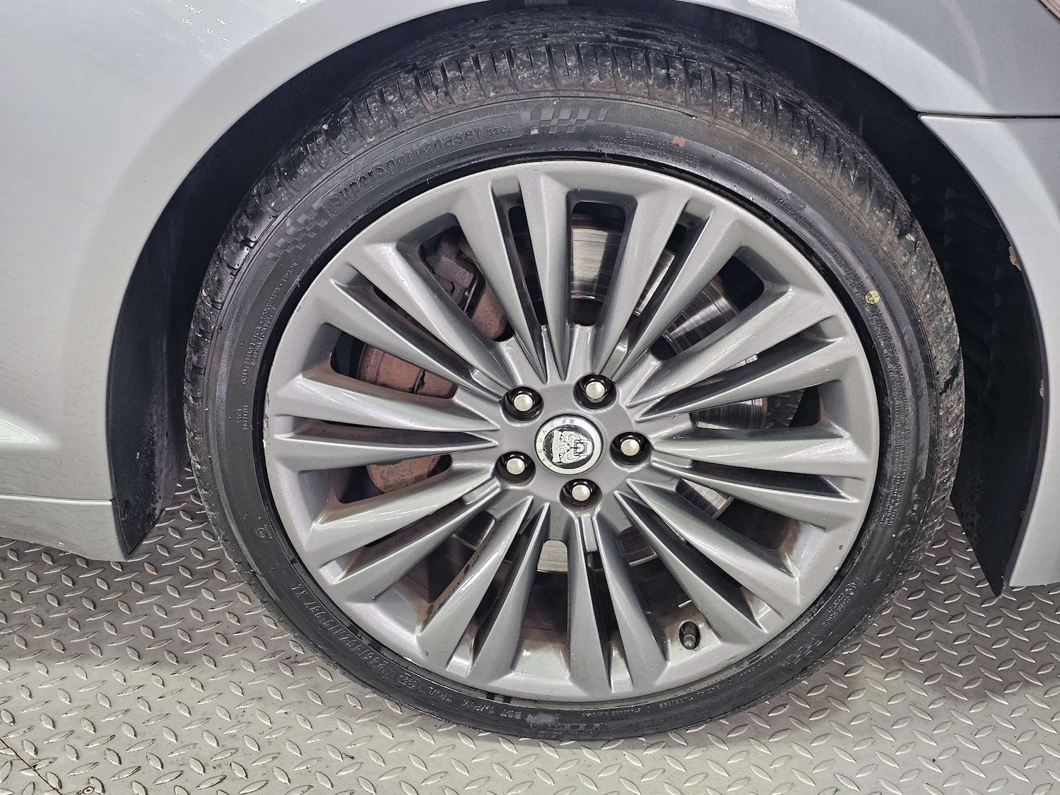 Used Jaguar XF 2010 for sale - 76972368: Photo 21