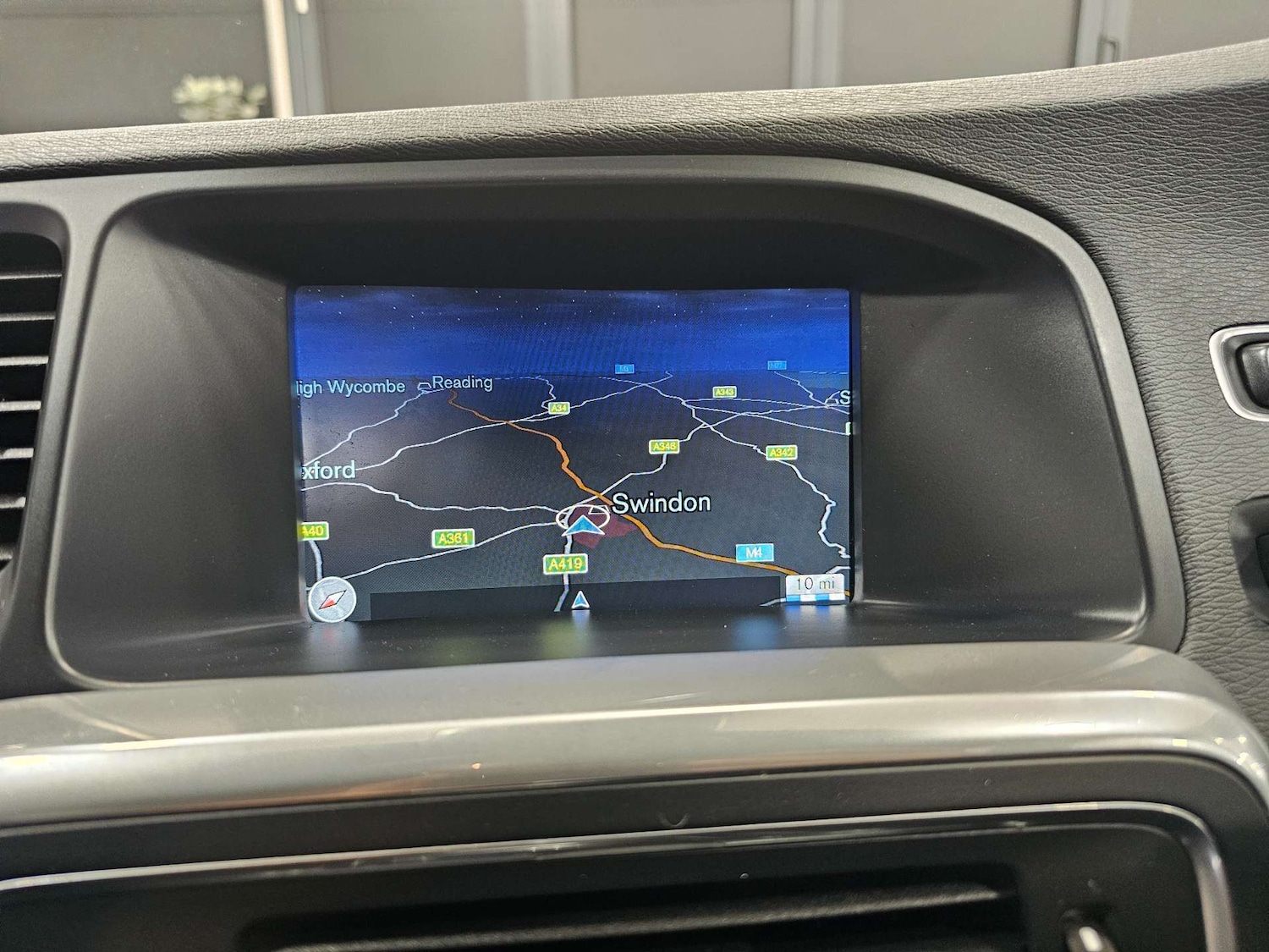 Used Volvo V60 2016 for sale - 77836346: Photo 2