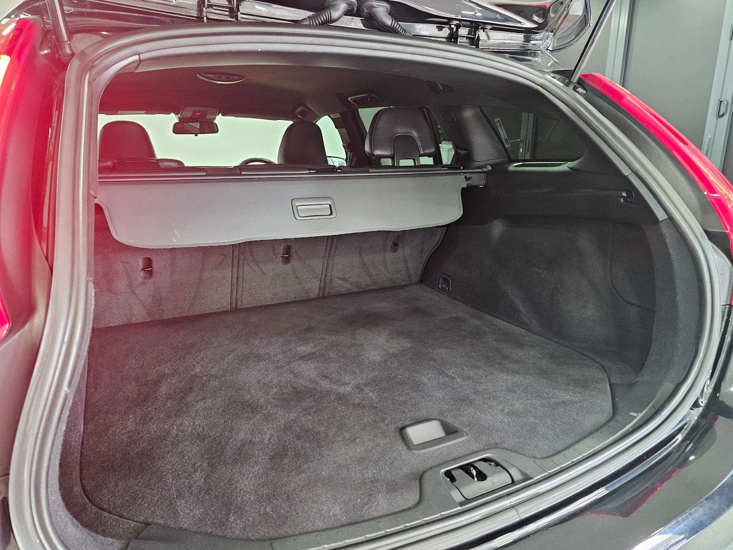 Used Volvo V60 2016 for sale - 77836346: Photo 43