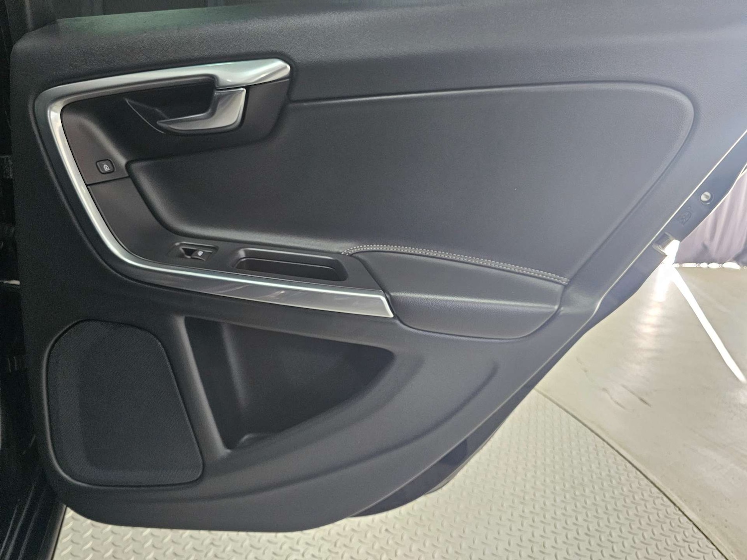 Used Volvo V60 2016 for sale - 77836346: Photo 72