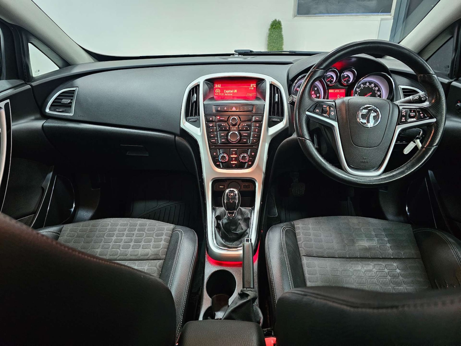 Used Vauxhall Astra GTC 2013 for sale - 77056469: Photo 13