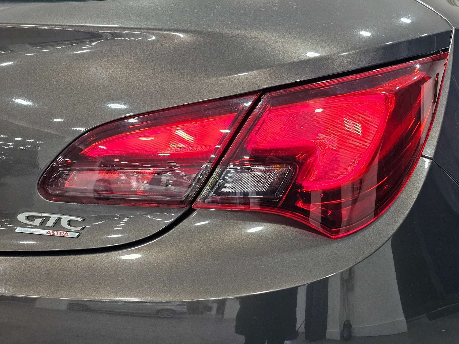 Used Vauxhall Astra GTC 2013 for sale - 77056469: Photo 32