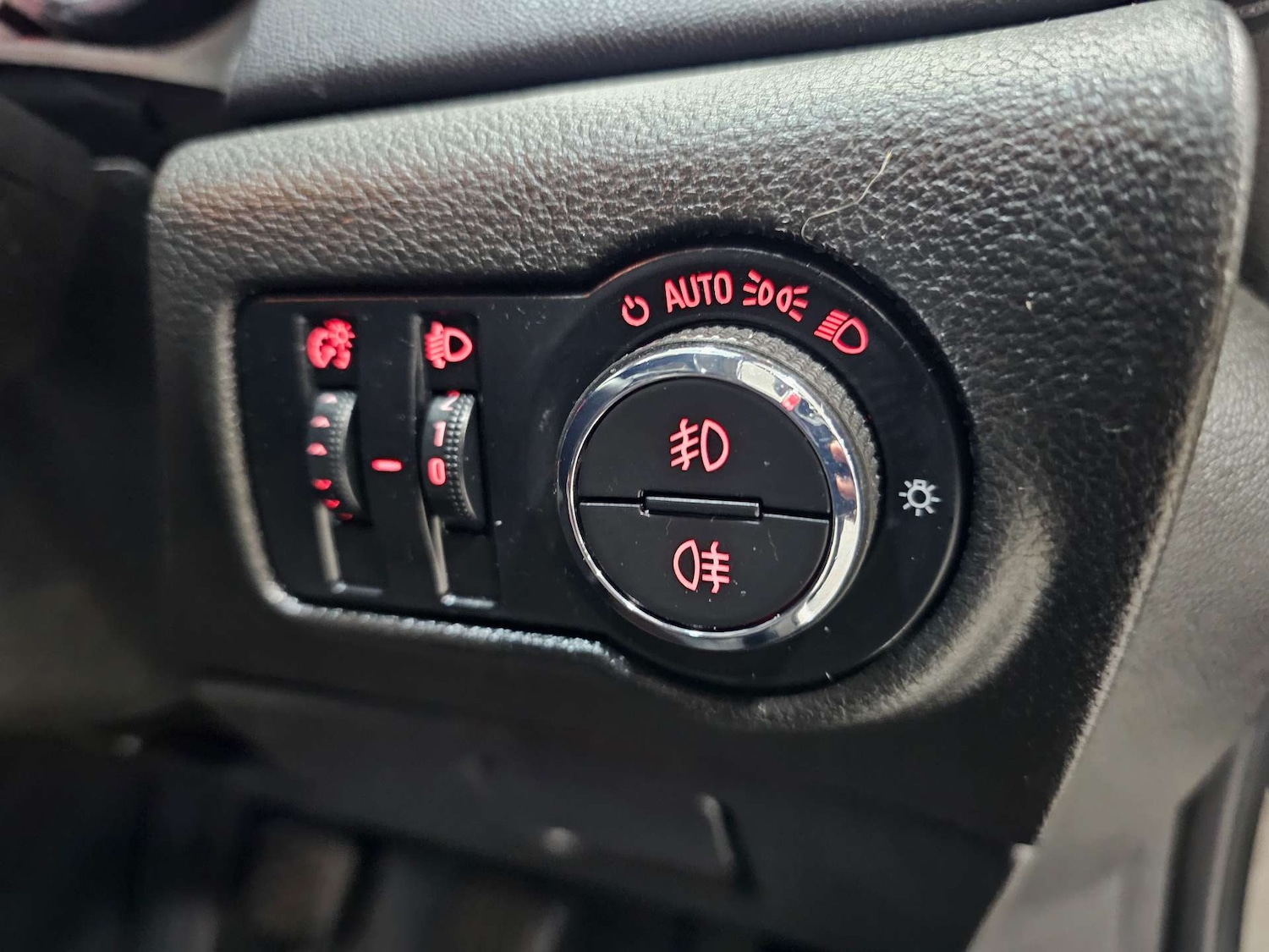 Used Vauxhall Astra GTC 2013 for sale - 77056469: Photo 57