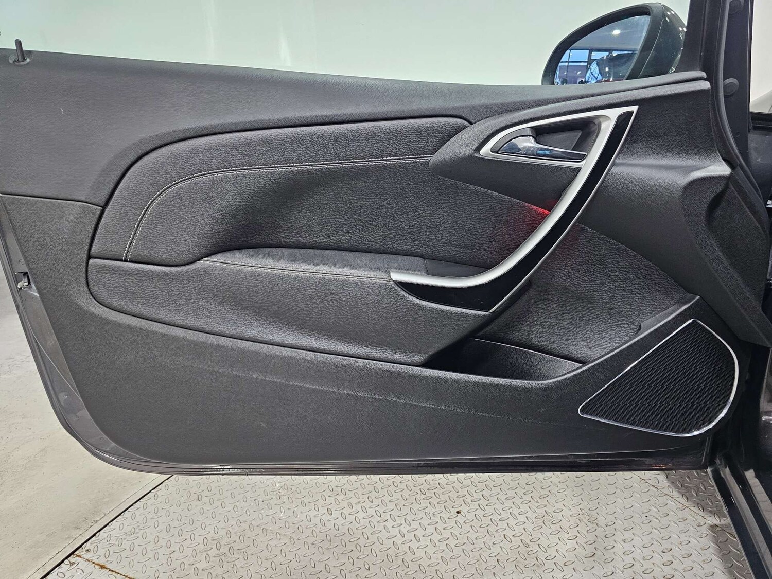 Used Vauxhall Astra GTC 2013 for sale - 77056469: Photo 79