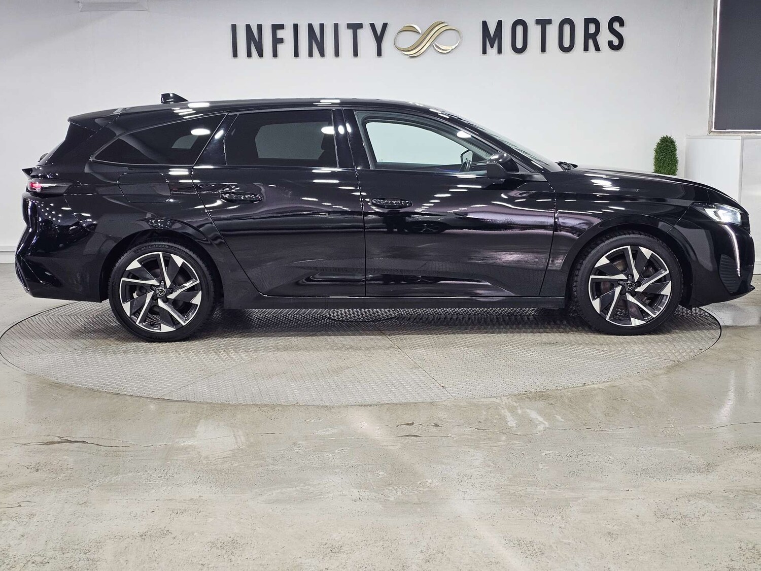 Used Peugeot 308 2022 for sale - 77083604: Photo 35