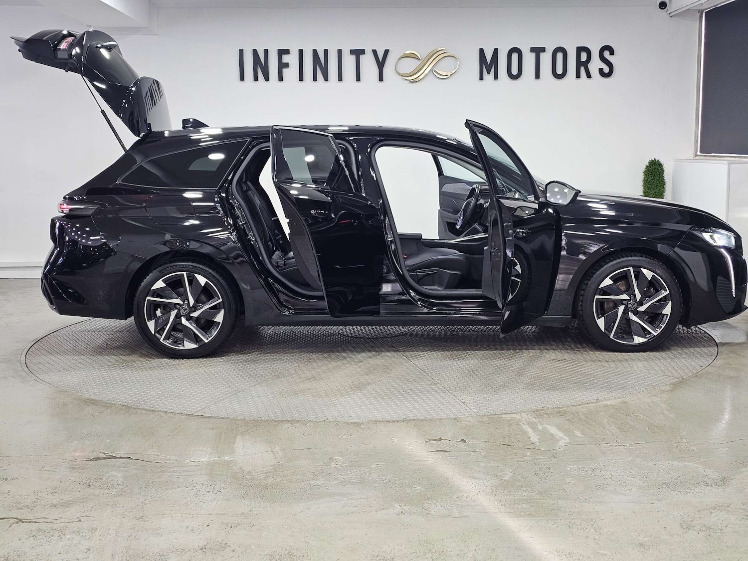 Used Peugeot 308 2022 for sale - 77083604: Photo 42