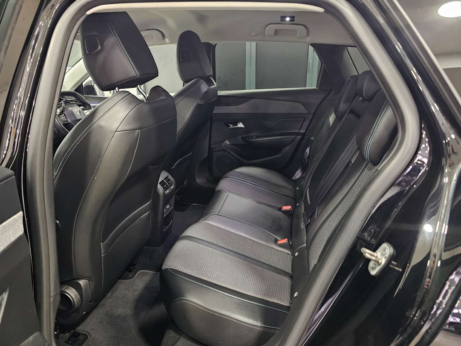 Used Peugeot 308 2022 for sale - 77083604: Photo 86