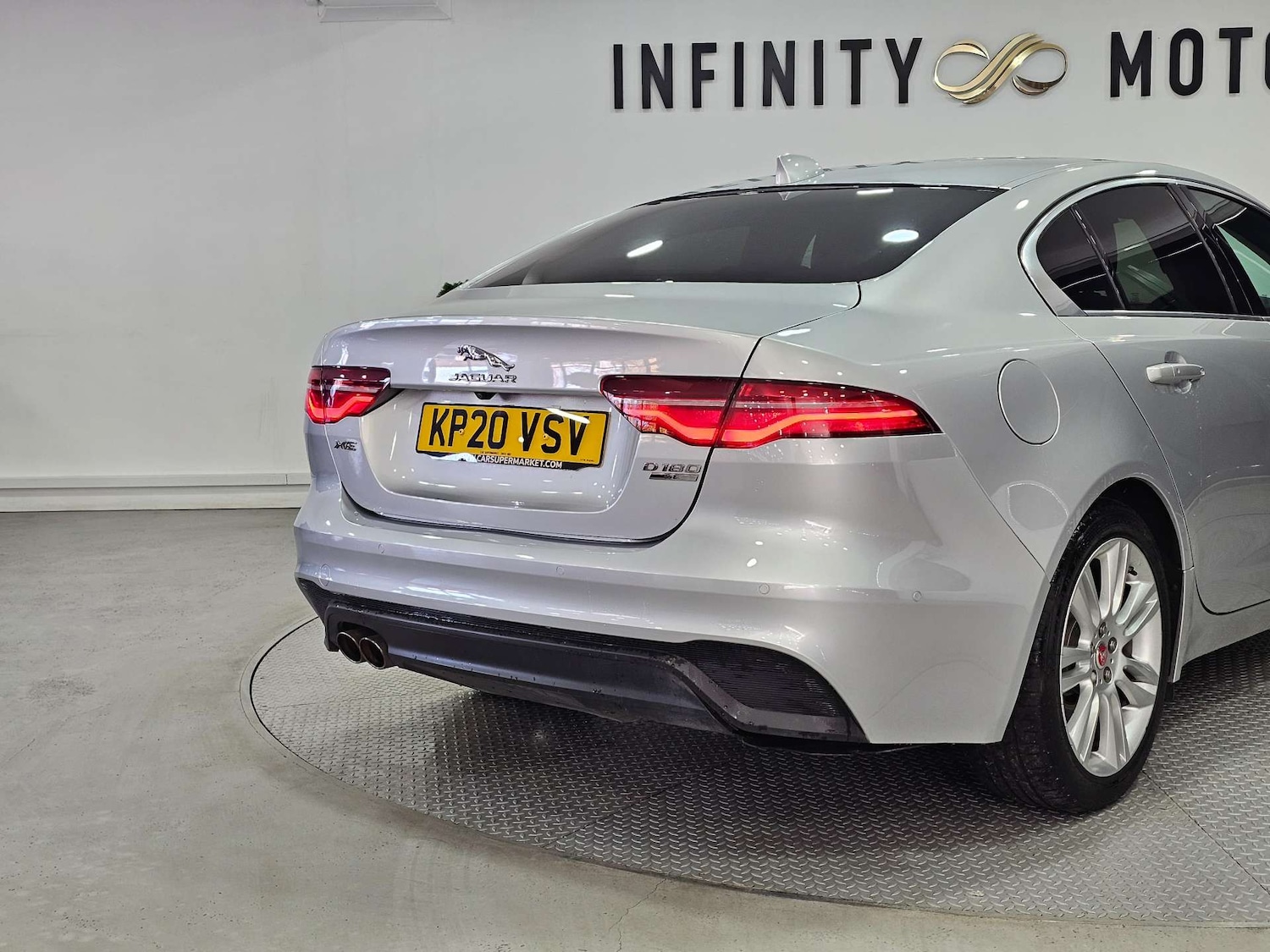 Used Jaguar XE 2020 for sale - 77161981: Photo 33