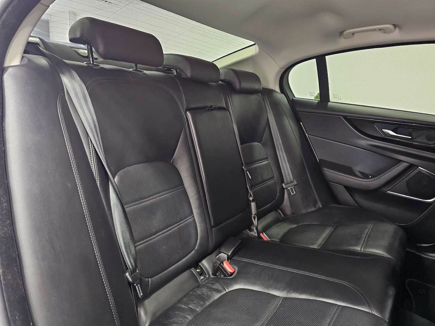 Used Jaguar XE 2020 for sale - 77161981: Photo 79