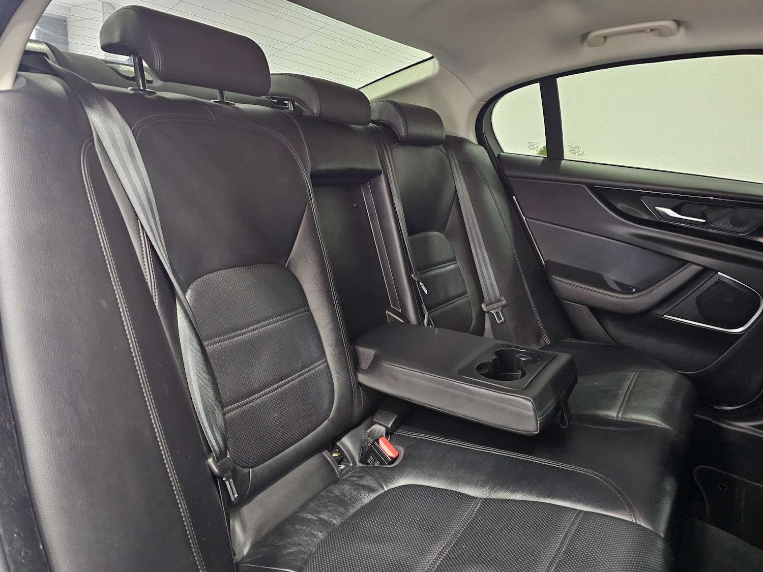 Used Jaguar XE 2020 for sale - 77161981: Photo 80