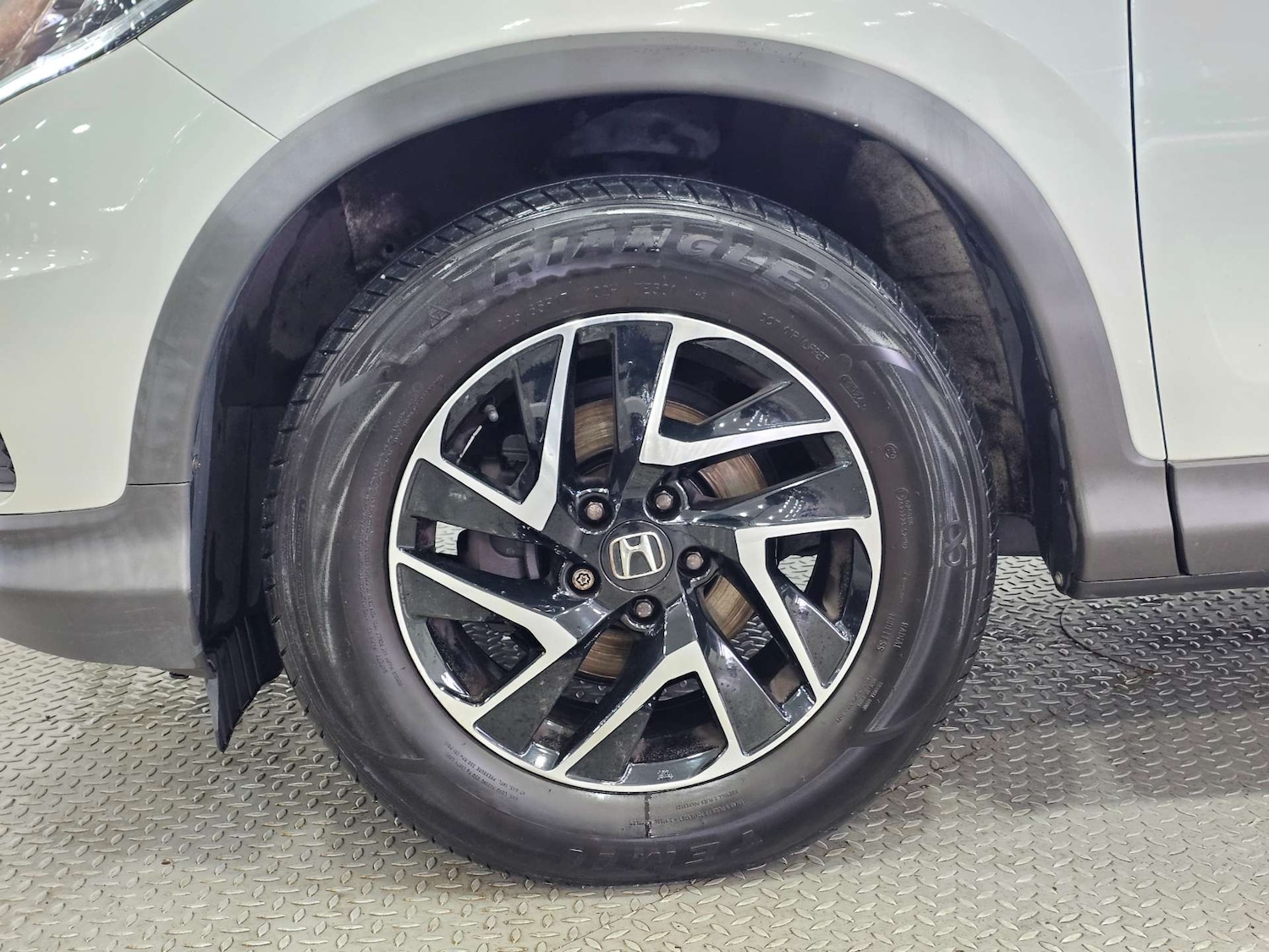 Used Honda CR-V 2017 for sale - 76972460: Photo 23