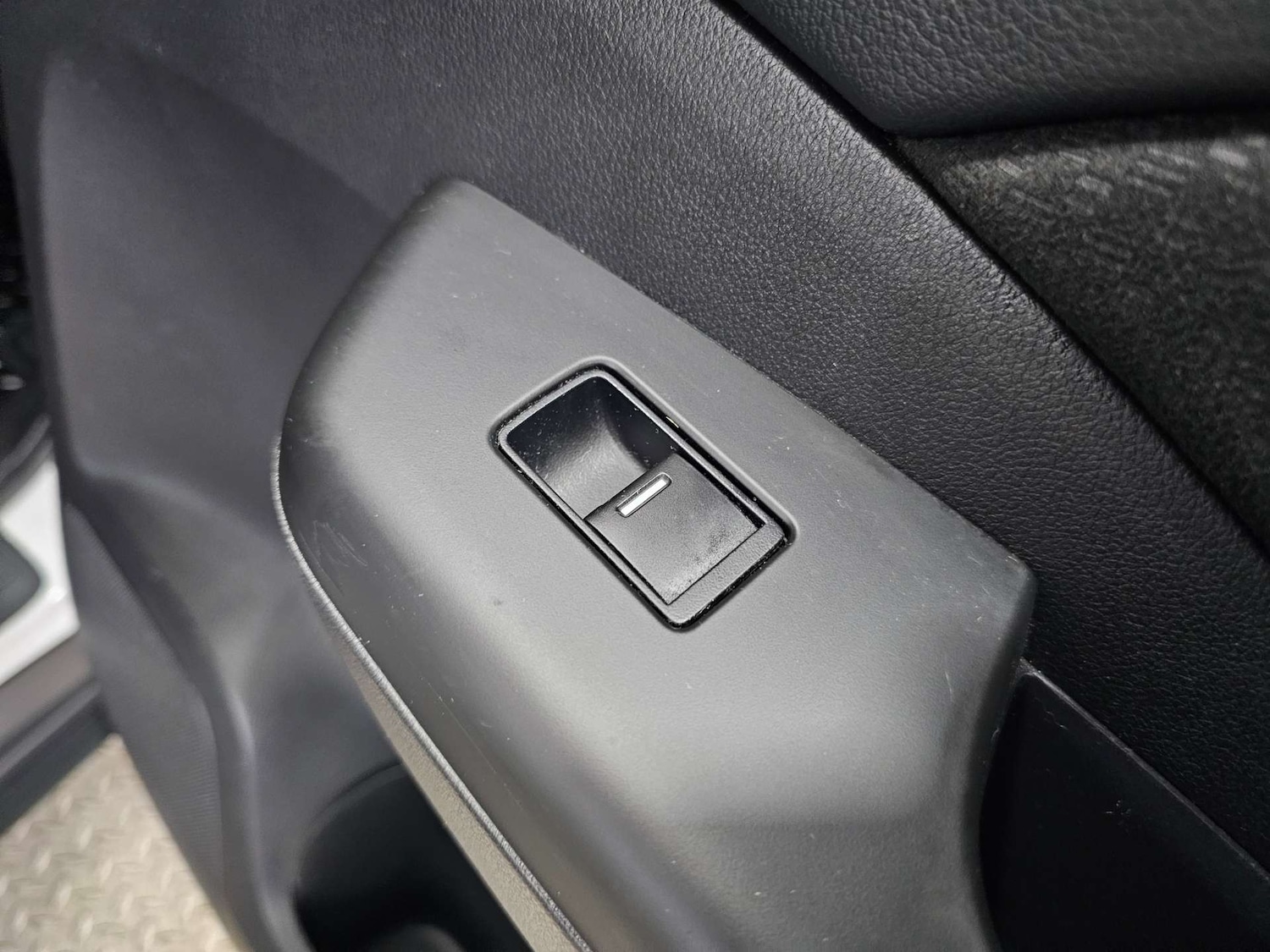 Used Honda CR-V 2017 for sale - 76972460: Photo 78