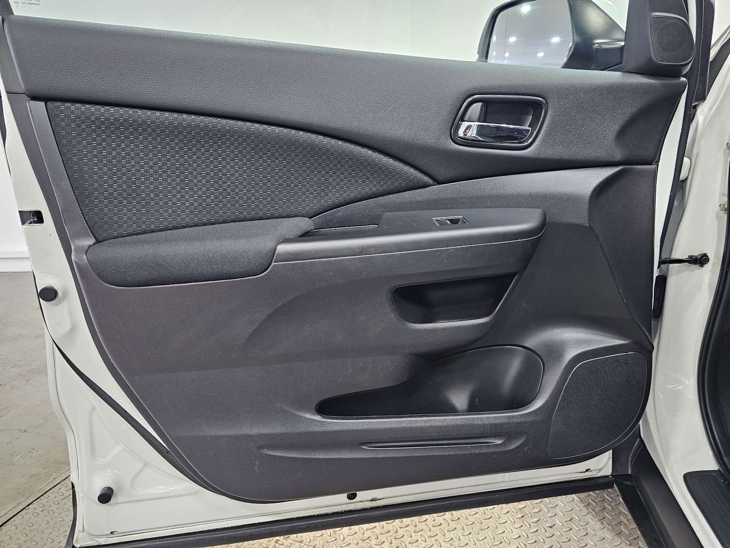 Used Honda CR-V 2017 for sale - 76972460: Photo 90