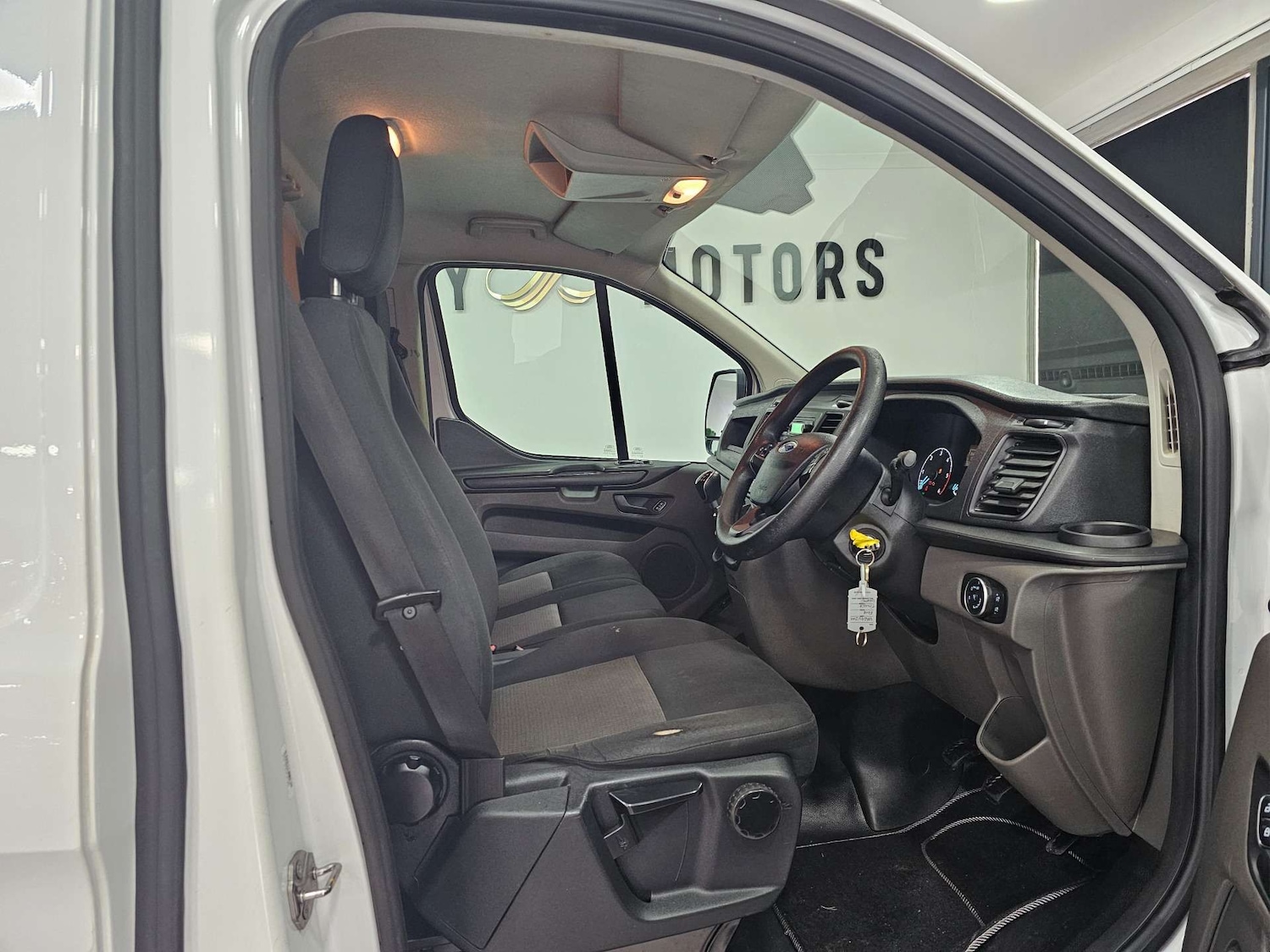 Used Ford Transit Custom 2020 for sale - 78131945: Photo 2