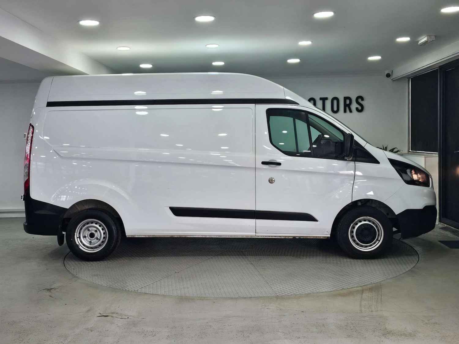 Used Ford Transit Custom 2020 for sale - 78131945: Photo 24