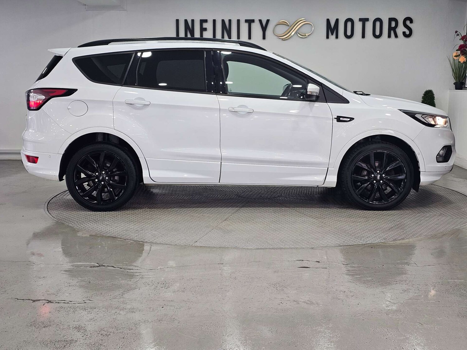 Used Ford Kuga 2018 for sale - 77474636: Photo 31