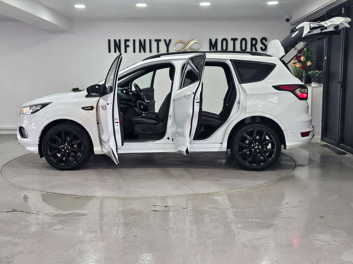 Used Ford Kuga 2018 for sale - 77474636: Photo 46