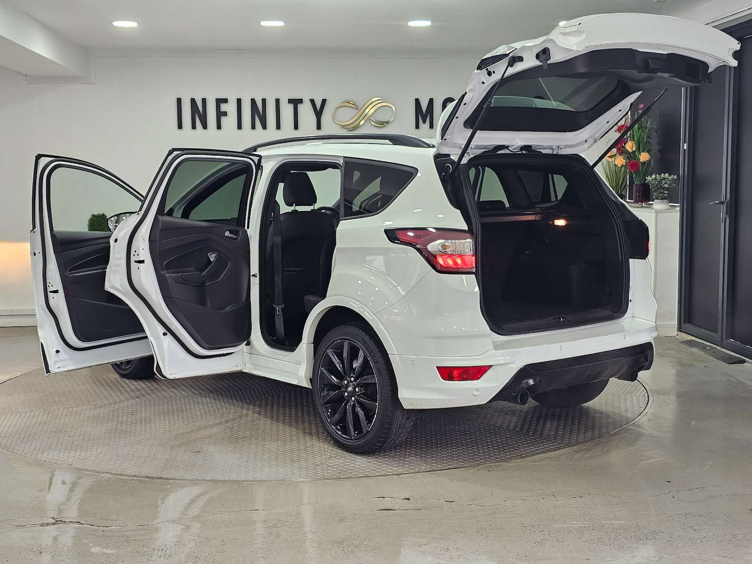 Used Ford Kuga 2018 for sale - 77474636: Photo 47