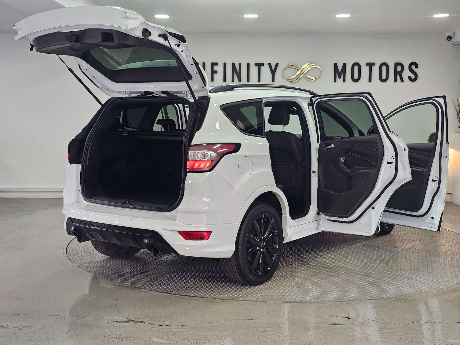Used Ford Kuga 2018 for sale - 77474636: Photo 48