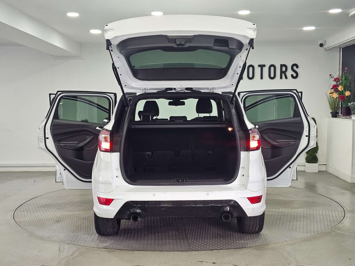 Used Ford Kuga 2018 for sale - 77474636: Photo 49