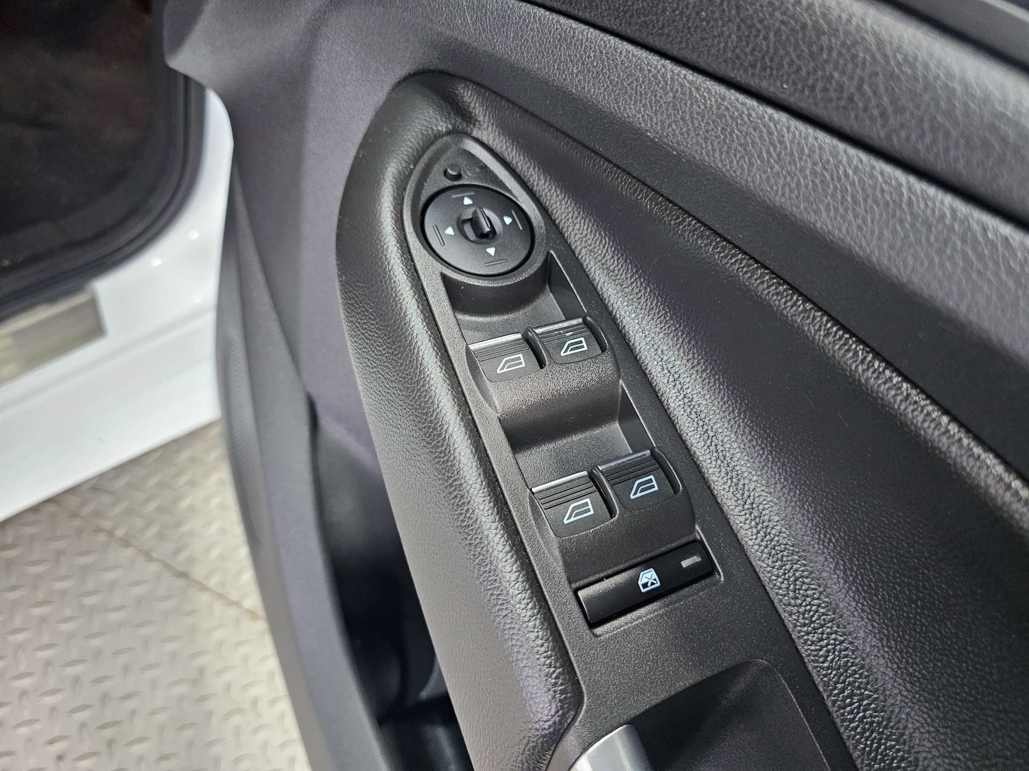 Used Ford Kuga 2018 for sale - 77474636: Photo 54