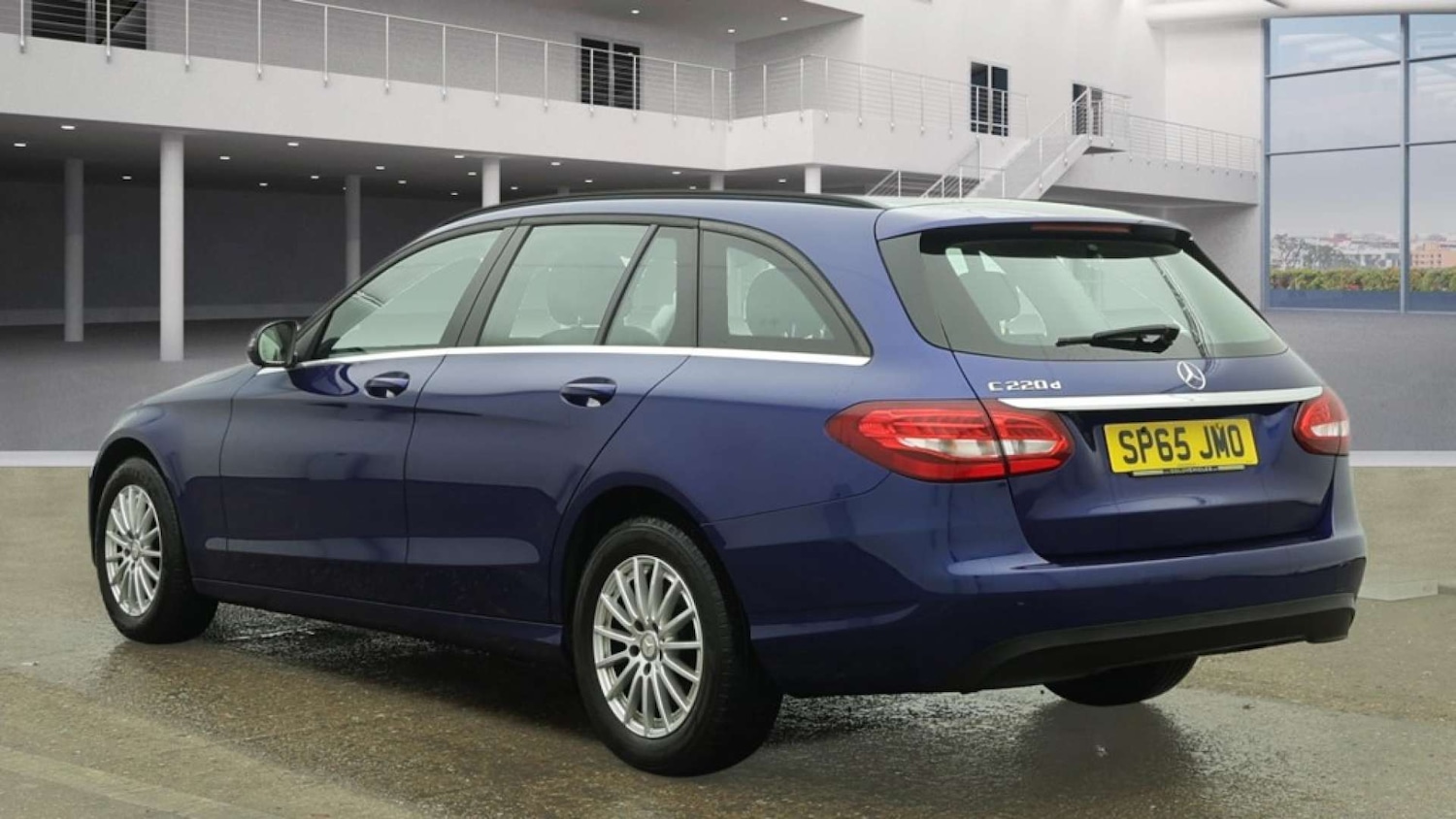 Used Mercedes-Benz C Class 2015 for sale - 77227781: Photo 4