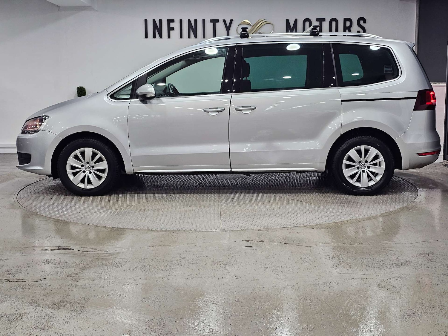 Used Volkswagen Sharan 2018 for sale - 76972384: Photo 20