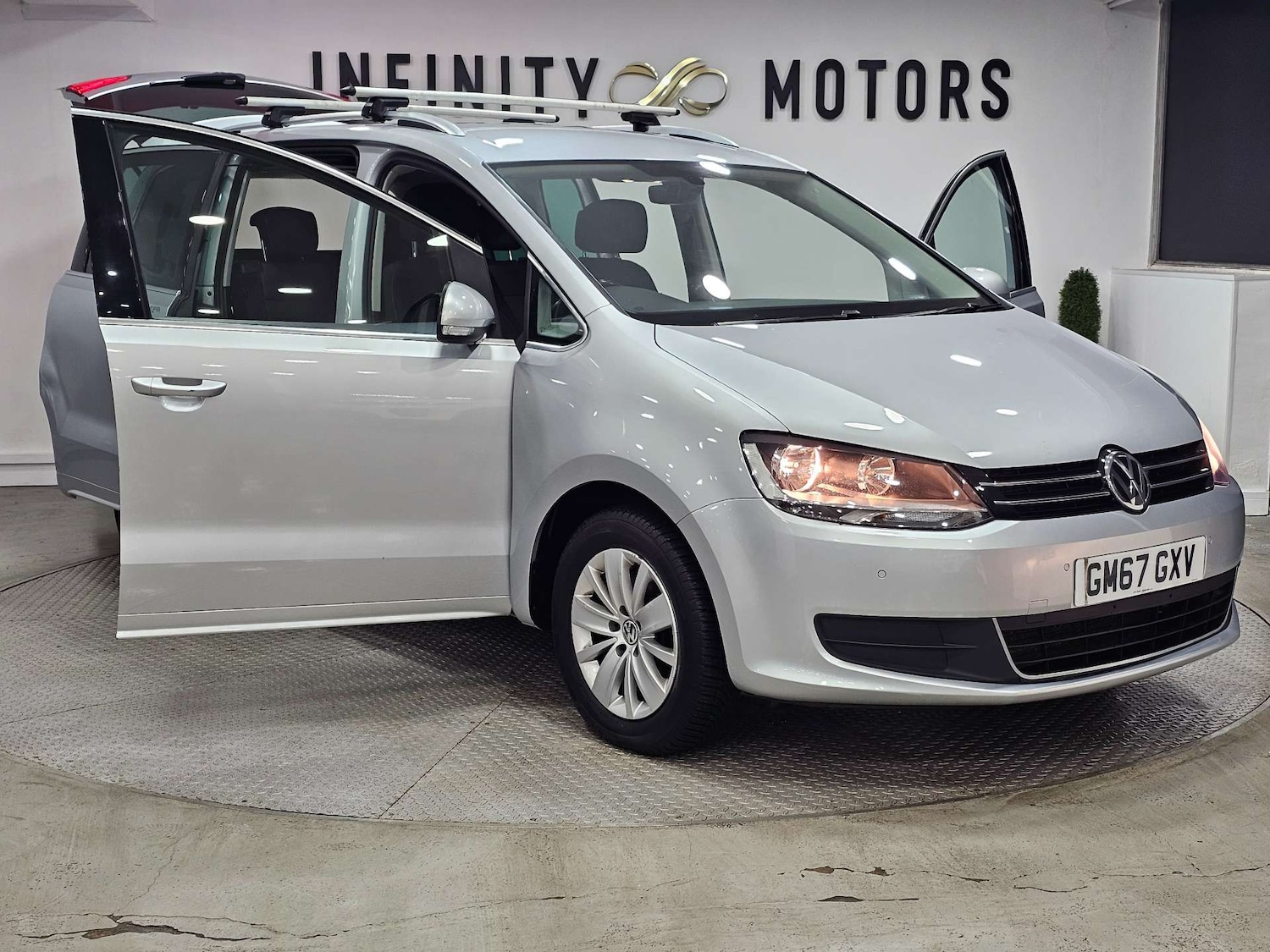 Used Volkswagen Sharan 2018 for sale - 76972384: Photo 39