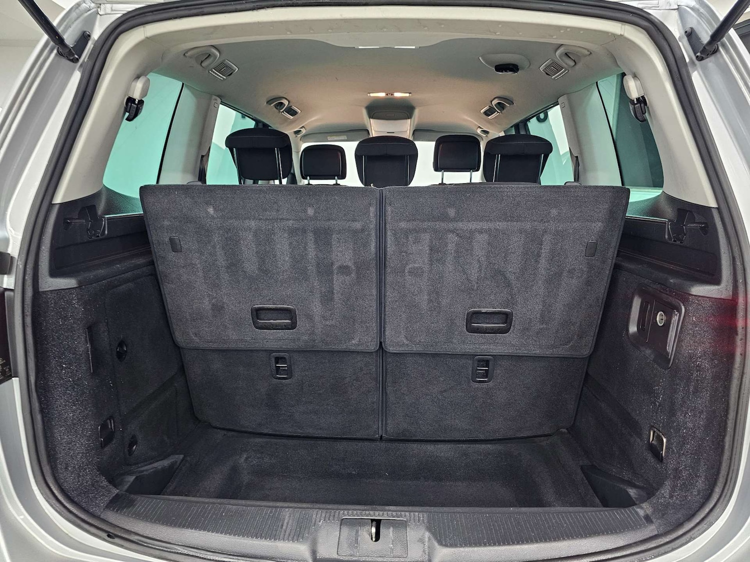 Used Volkswagen Sharan 2018 for sale - 76972384: Photo 46