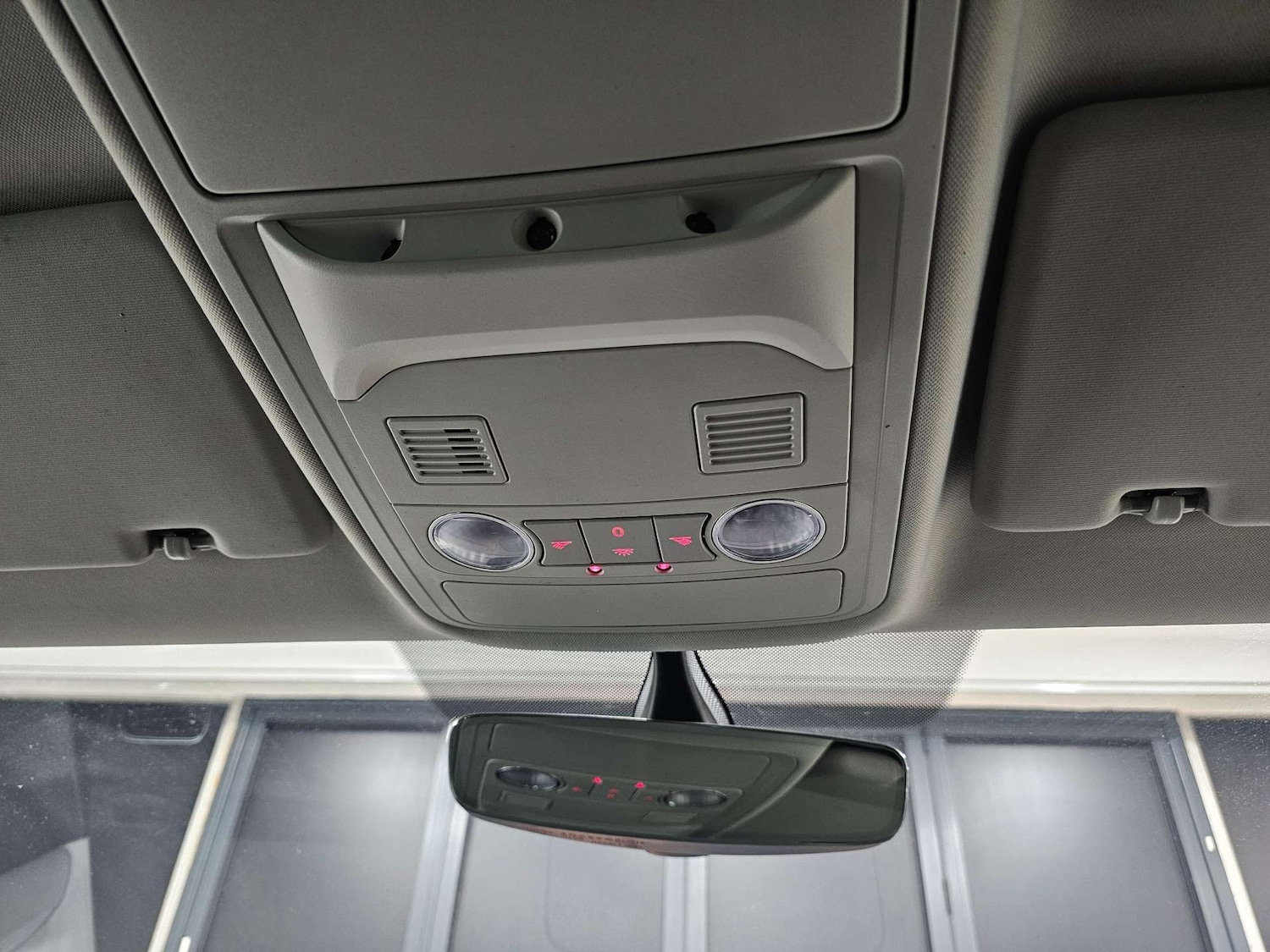 Used Volkswagen Sharan 2018 for sale - 76972384: Photo 69