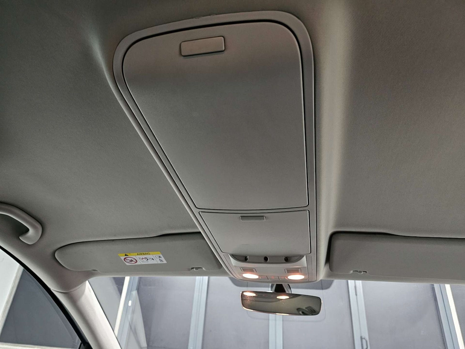 Used Volkswagen Sharan 2018 for sale - 76972384: Photo 77