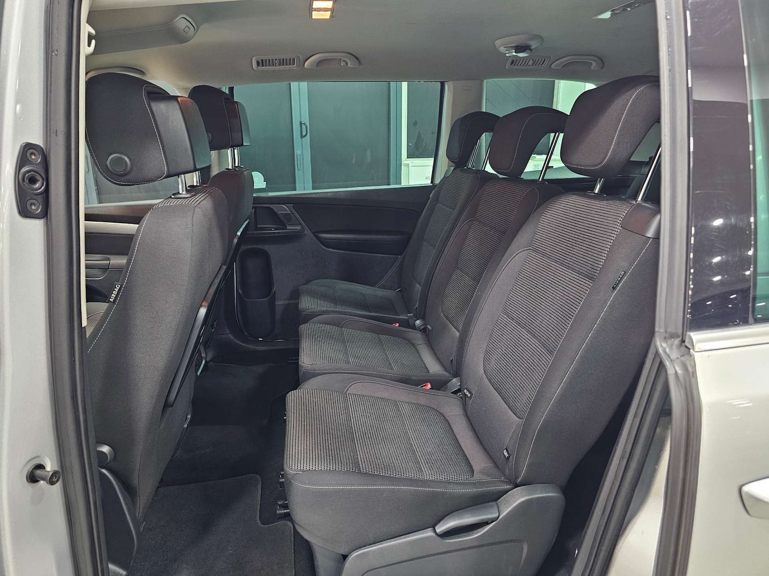 Used Volkswagen Sharan 2018 for sale - 76972384: Photo 82