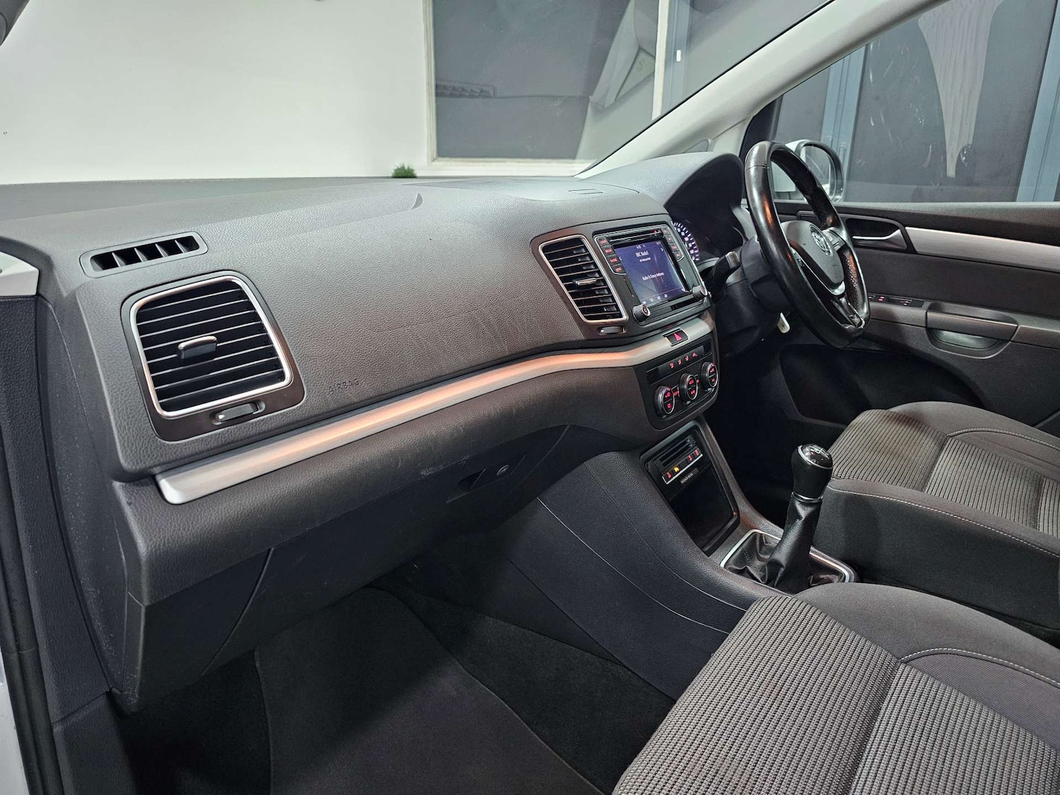 Used Volkswagen Sharan 2018 for sale - 76972384: Photo 88