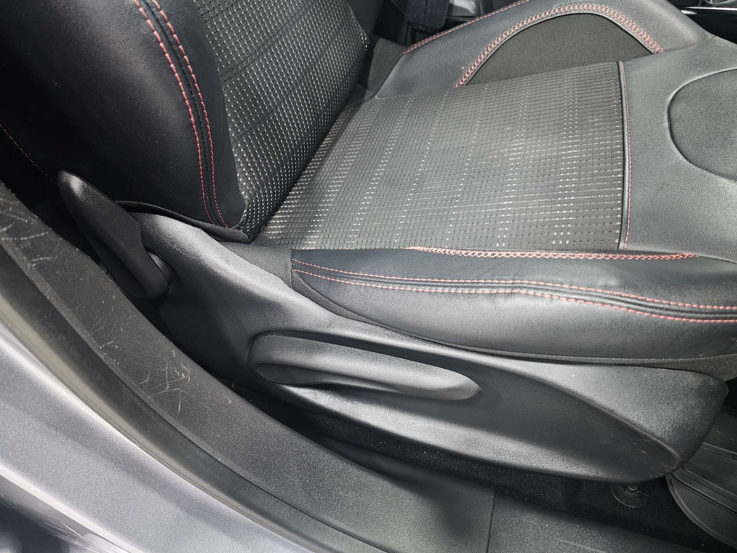 Used Peugeot 2008 2019 for sale - 77249287: Photo 50