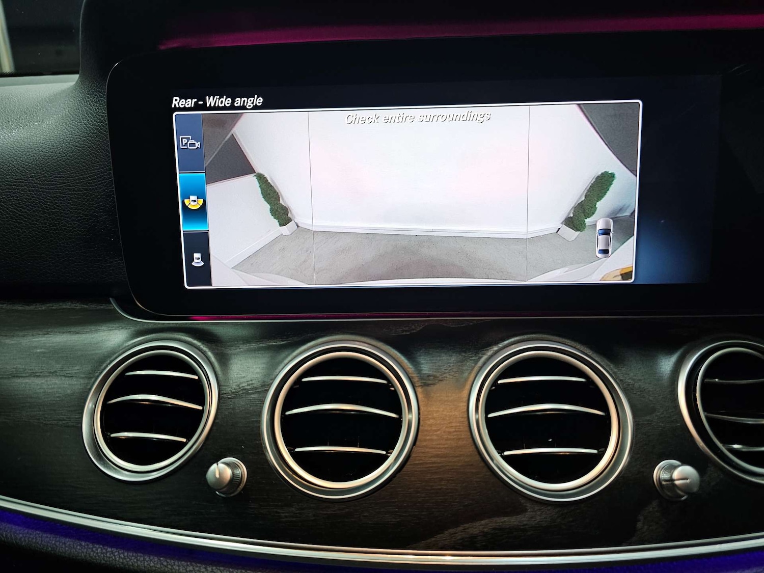 Used Mercedes-Benz E Class 2019 for sale - 77297256: Photo 2