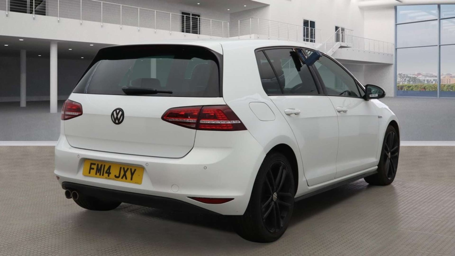 Used Volkswagen Golf 2014 for sale - 77920605: Photo 5
