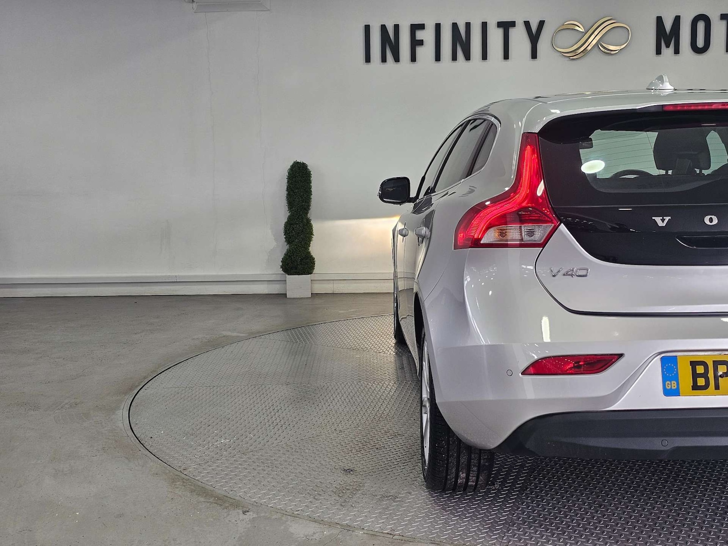 Used Volvo V40 2014 for sale - 77301681: Photo 21