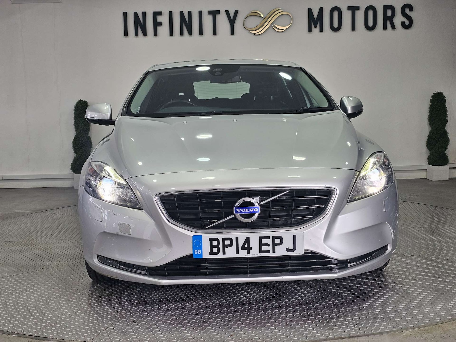 Used Volvo V40 2014 for sale - 77301681: Photo 31