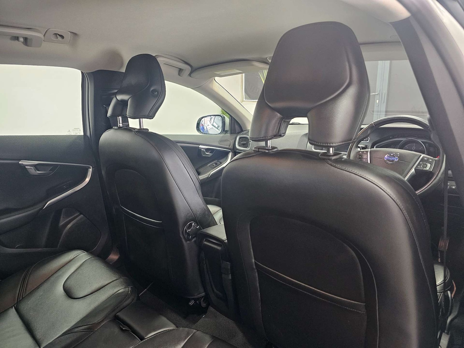 Used Volvo V40 2014 for sale - 77301681: Photo 64