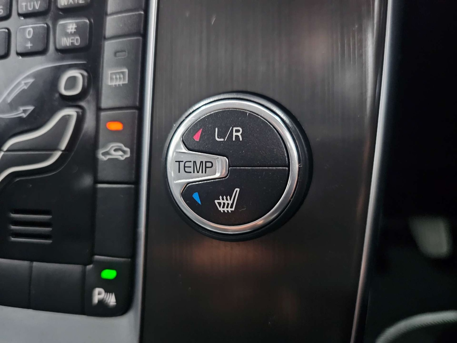 Used Volvo V40 2014 for sale - 77301681: Photo 7