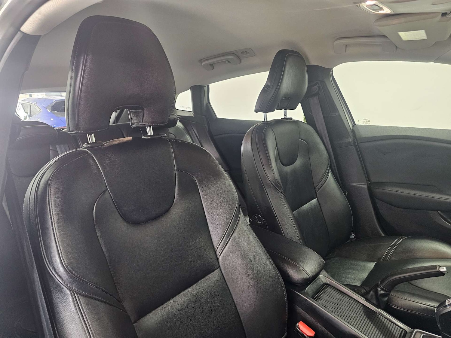 Used Volvo V40 2014 for sale - 77301681: Photo 81