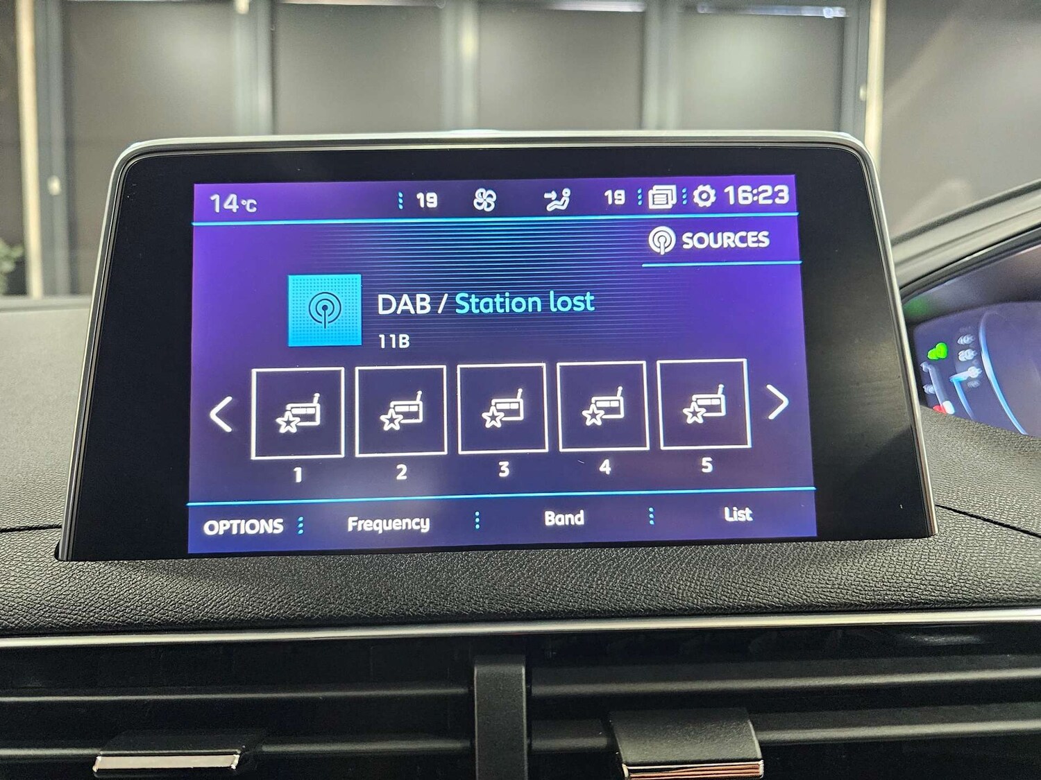 Used Peugeot 3008 2017 for sale - 78083557: Photo 50